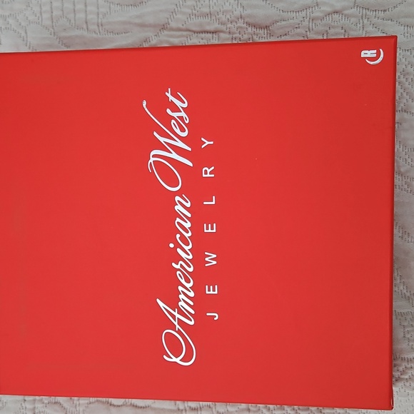 American West Sleeping Beauty Turquoise Necklace and Pendant - Picture 7 of 7